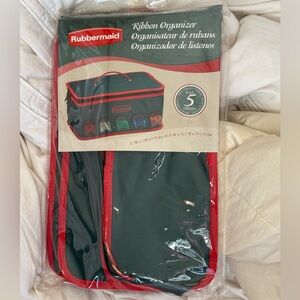 Rubbermaid Red and Blue Ribbon Organizer